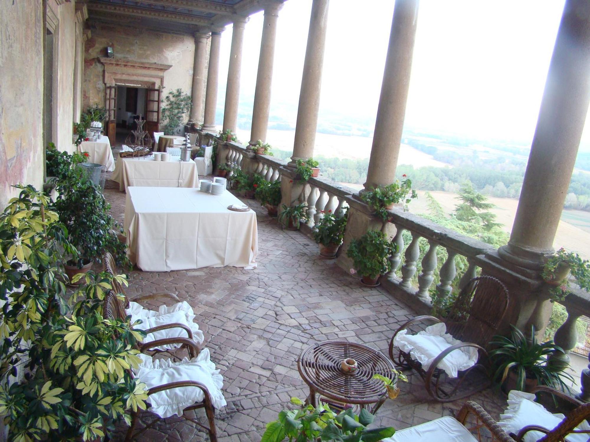 Palazzo Orsini Panzió Bomarzo Kültér fotó
